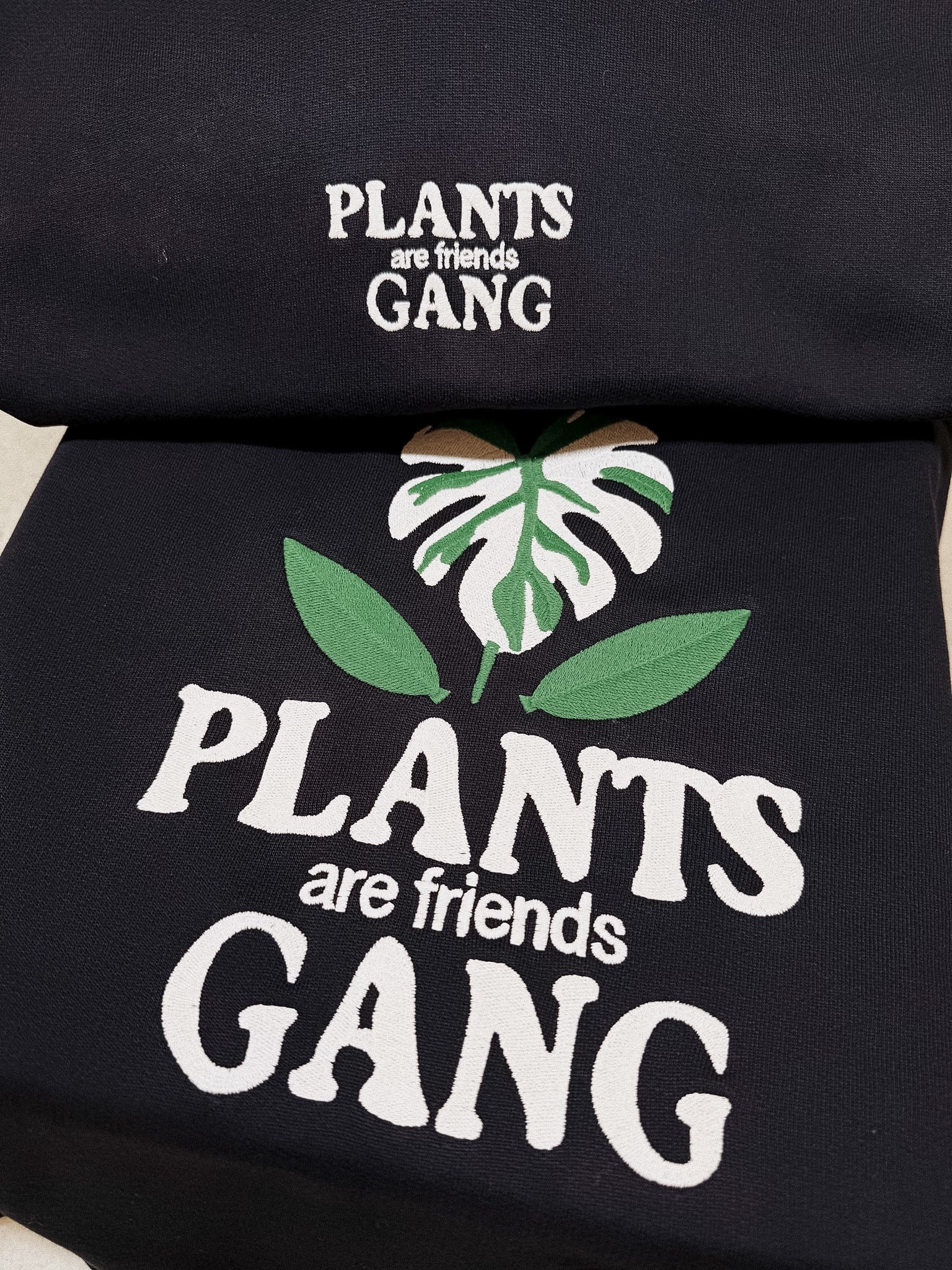 PLANTS ARE FRIENDS.