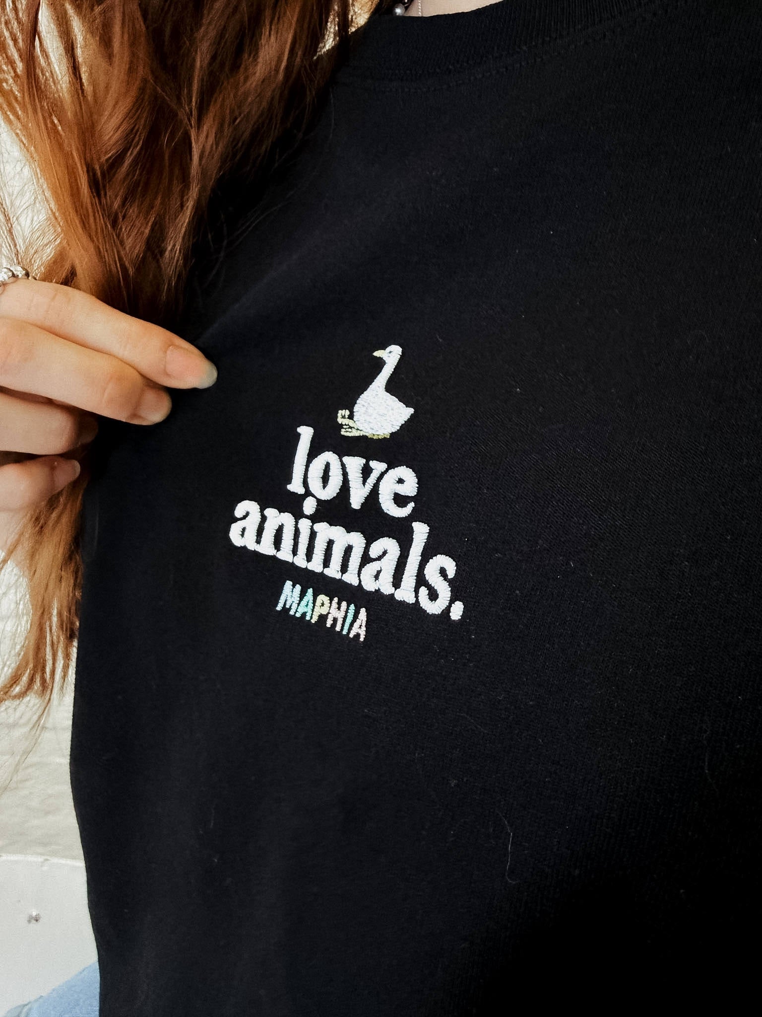 LOVE ANIMALS.
